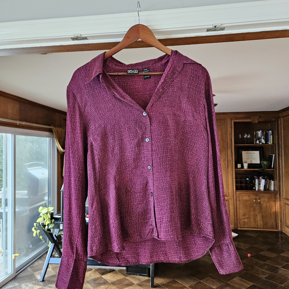 New York & Company 100% Silk Rich Purple Snakeskin Pattern Button-Down Shirt